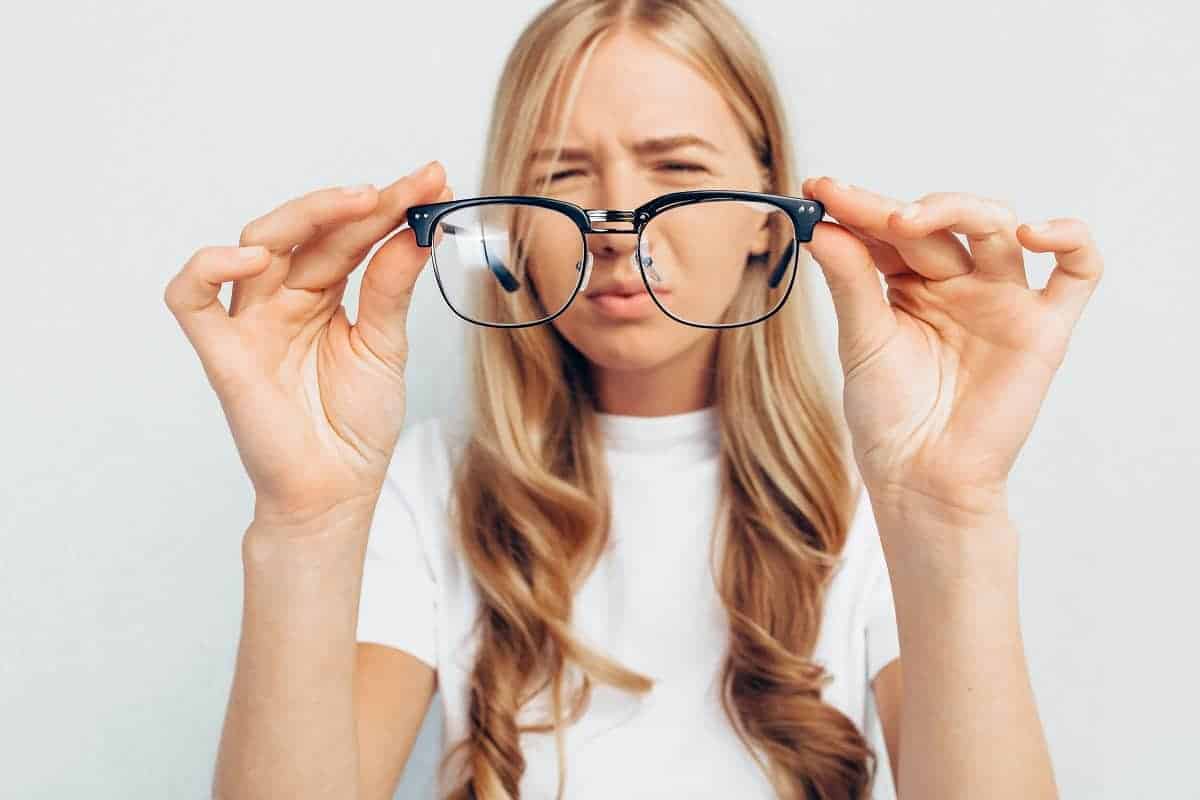 What’s the Difference Between Nearsightedness, Farsightedness, and Astigmatism?